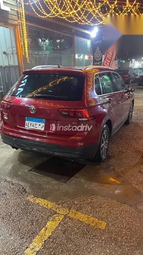 فولكس فاغن تيجون 2018 أحمر مستعملة للبيع - 4