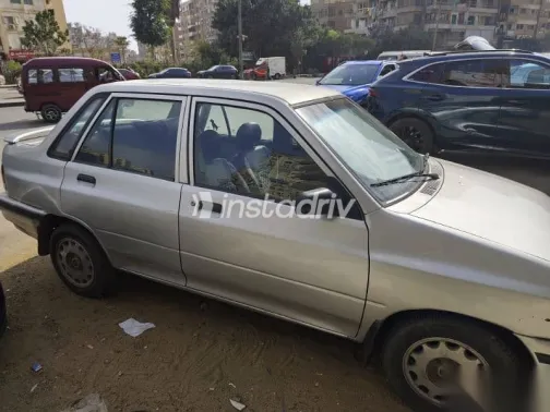 كيا برايد 2001 فضي مستعملة للبيع - 1