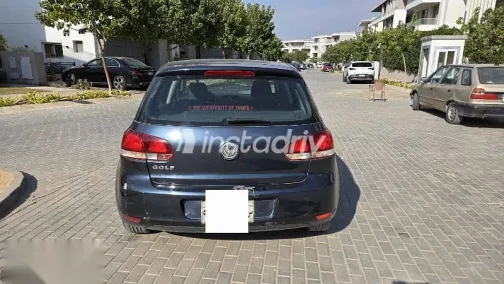 فولكس فاغن جولف 2012 أزرق غامق مستعملة للبيع - 4