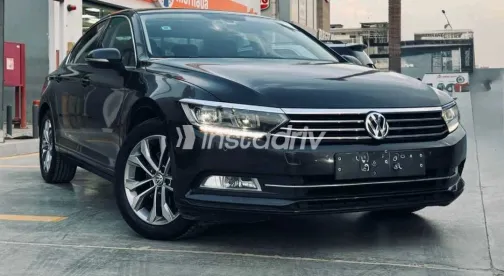 Volkswagen Passat 2019 White Used for Sale - 4