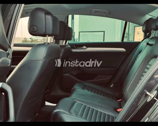 Volkswagen Passat 2019 White Used for Sale - 6