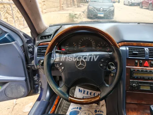 مرسيدس E 200 2000 أبيض مستعملة للبيع - 8