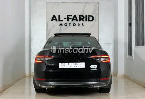 سكودا سوبيرب 2022 أبيض مستعملة للبيع - 8