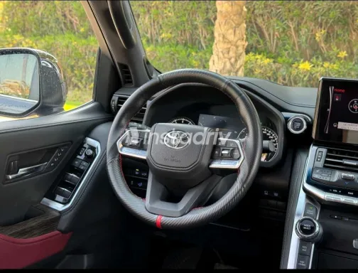 Toyota Land Cruiser 2022 White Used for Sale - 5