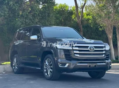 Toyota Land Cruiser 2022 White Used for Sale - 8