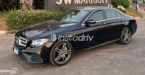 مرسيدس E 300 2018 أبيض مستعملة للبيع - 1