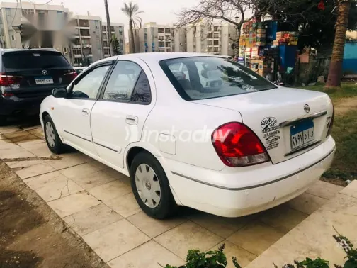 نيسان صنى 2006 أبيض مستعملة للبيع - 3