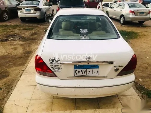 نيسان صنى 2006 أبيض مستعملة للبيع - 4