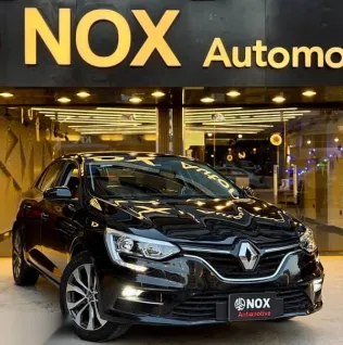 رينو ميجان 2023 أسود مستعملة للبيع