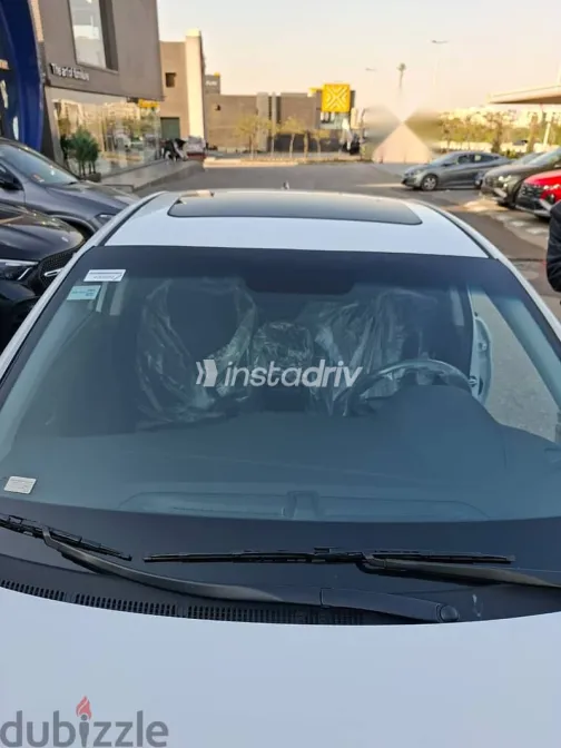 تويوتا كورولا 2026 أبيض جديدة للبيع - 1