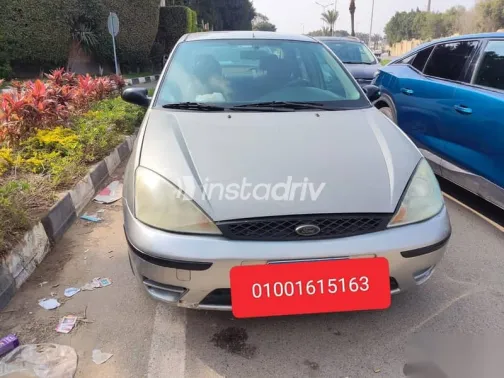 فورد فوكس 2004 فضي مستعملة للبيع - 1