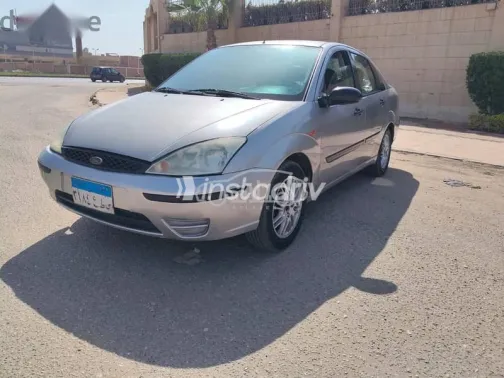 فورد فوكس 2004 فضي مستعملة للبيع - 3