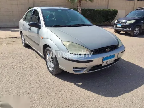 فورد فوكس 2004 فضي مستعملة للبيع - 7