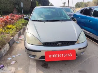 فورد فوكس 2004 فضي مستعملة للبيع