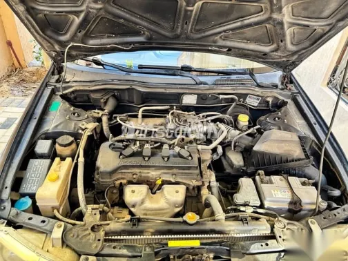 نيسان صنى 2008 أزرق غامق مستعملة للبيع - 1