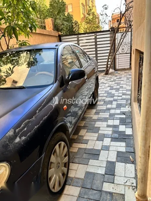 نيسان صنى 2008 أزرق غامق مستعملة للبيع - 6