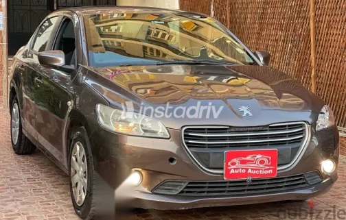 بيجو 301 2014 بني مستعملة للبيع - 2