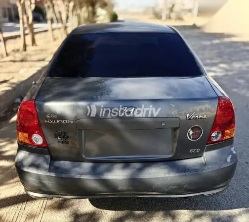 هيونداي فيرنا 2014 رمادي مستعملة للبيع - 5