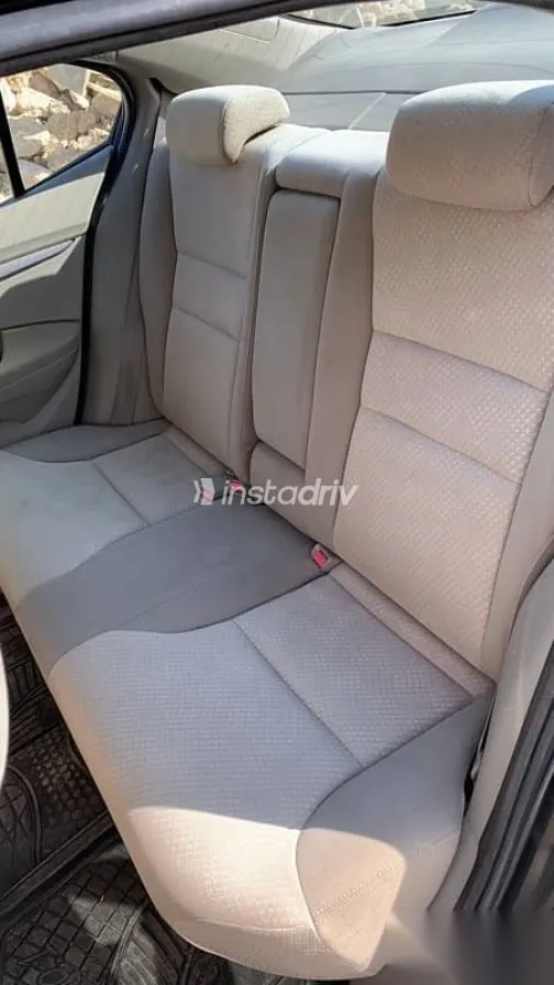 Honda City 2010 Black Used for Sale - 6