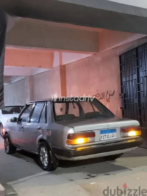 مازدا 323 1982 رمادي مستعملة للبيع - 3