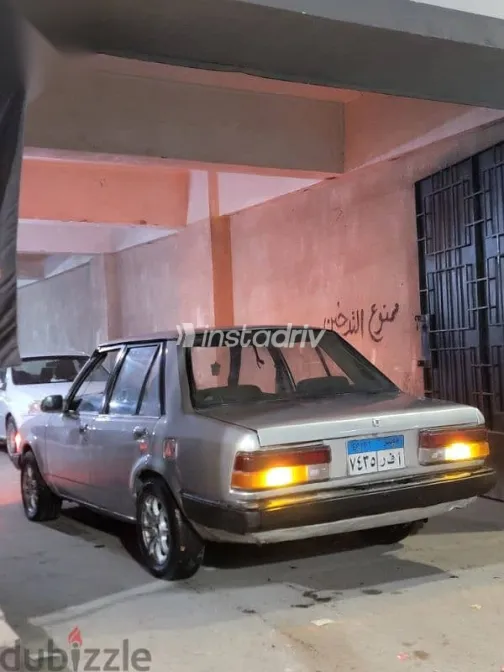 مازدا 323 1982 رمادي مستعملة للبيع - 4