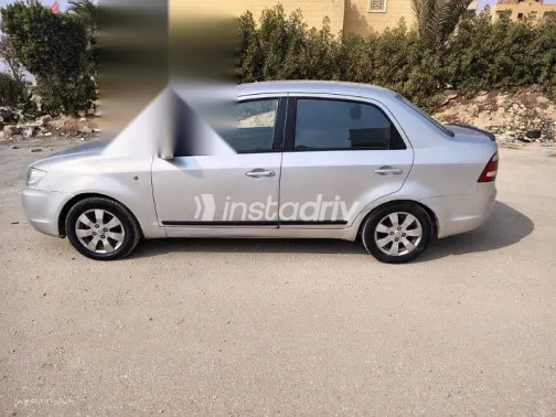 بروتون ساجا 2010 فضي مستعملة للبيع - 4