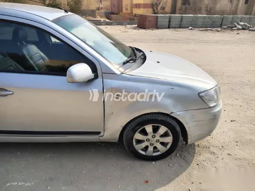 بروتون ساجا 2010 فضي مستعملة للبيع - 6