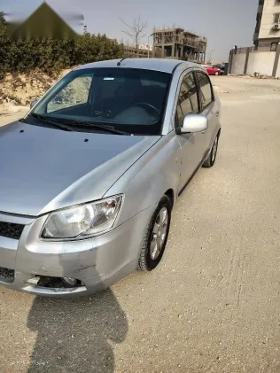 بروتون ساجا 2010 فضي مستعملة للبيع