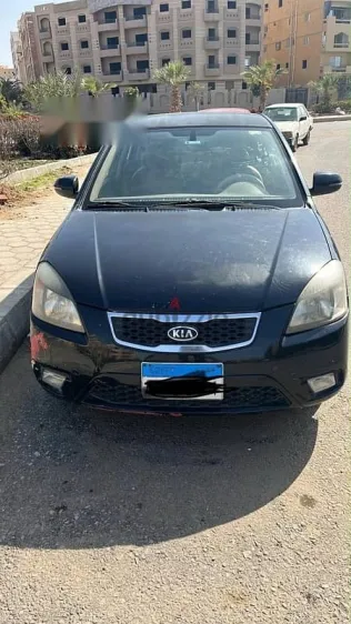 كيا ريو 2012 أسود مستعملة للبيع