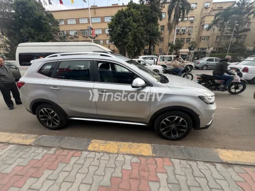 MG Rx5 2019 White Used for Sale - 4