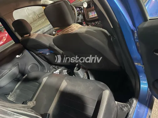 Renault Sandero Step Way 2018 White Used for Sale - 4