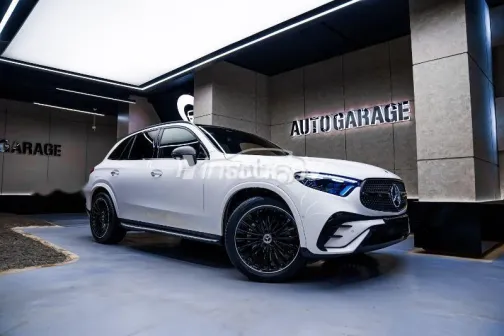 مرسيدس GLC 300 2024 أبيض مستعملة للبيع - 1