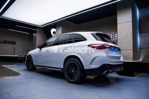 مرسيدس GLC 300 2024 أبيض مستعملة للبيع - 5