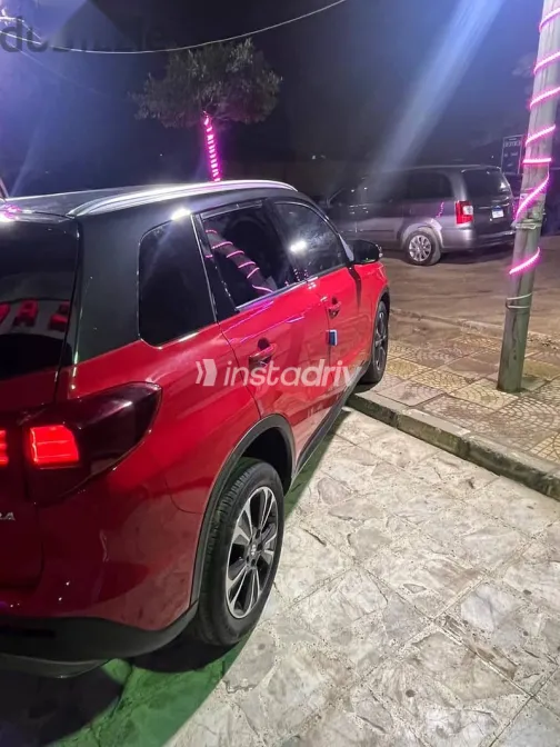 سوزوكى فيتارا 2023 أحمر مستعملة للبيع - 8