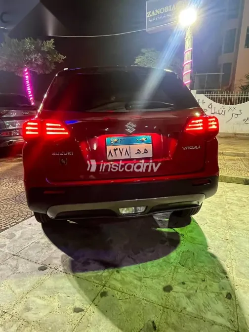 سوزوكى فيتارا 2023 أحمر مستعملة للبيع - 10