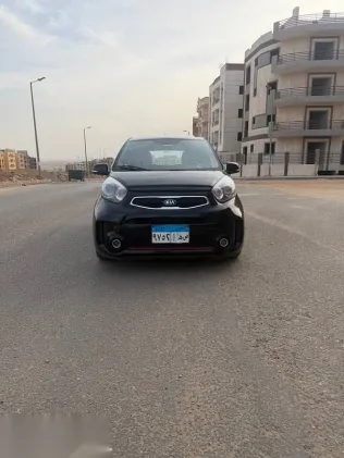 كيا بيكانتو 2015 أسود مستعملة للبيع