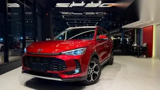 ام جى ZS 2025 أحمر جديدة للبيع