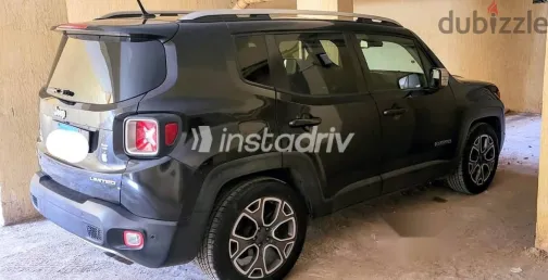 جيب رينيجيد 2016 أسود مستعملة للبيع - 2