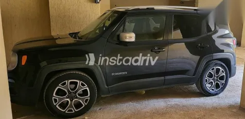 جيب رينيجيد 2016 أسود مستعملة للبيع - 3
