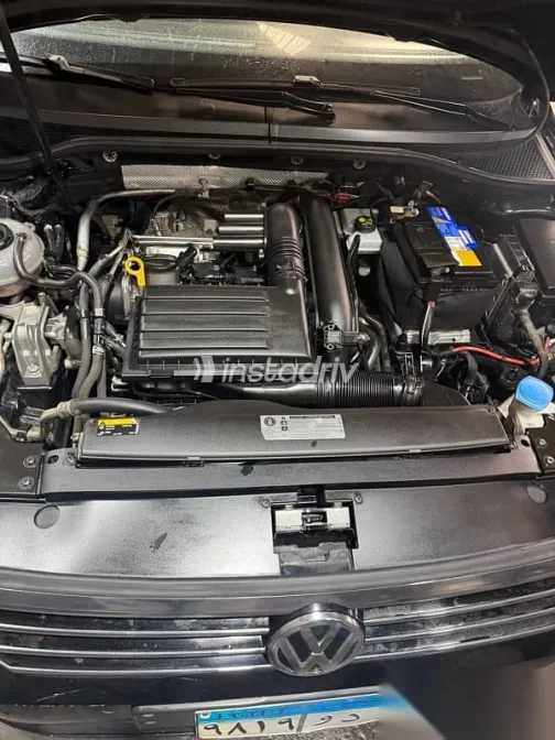 فولكس فاغن باسات 2019 أسود مستعملة للبيع - 4