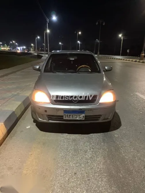 اوبل كورسا 2003 فضي مستعملة للبيع - 3