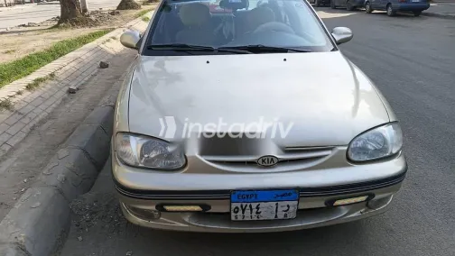 Kia Sephia 2001 Gold Used for Sale - 1