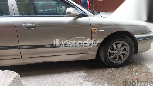 Kia Sephia 2001 Gold Used for Sale - 2