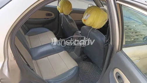 Kia Sephia 2001 Gold Used for Sale - 4