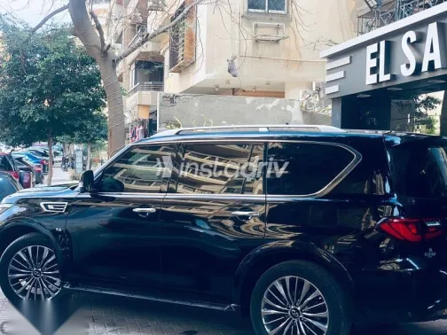 انفينيتي QX80 2018 أسود مستعملة للبيع - 4