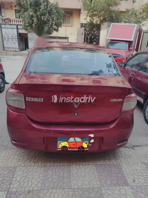 Renault Logan 2014 Burgundy Used for Sale - 2