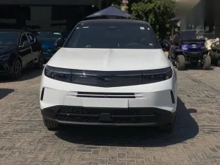 اوبل جراند لاند 2026 أبيض جديدة للبيع