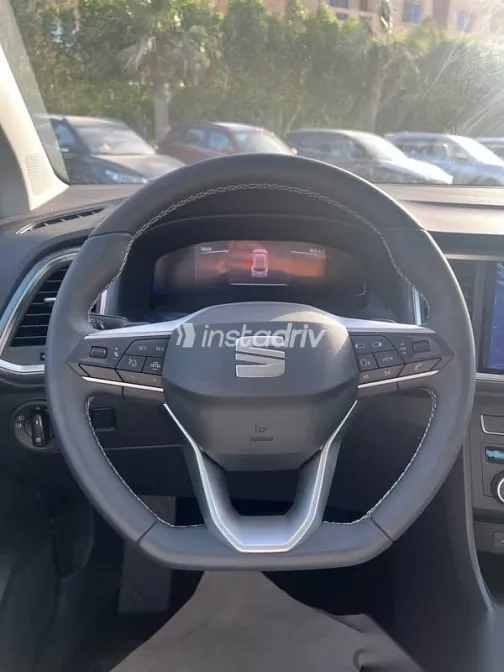 سيات اتيكا 2026 رمادي جديدة للبيع - 5