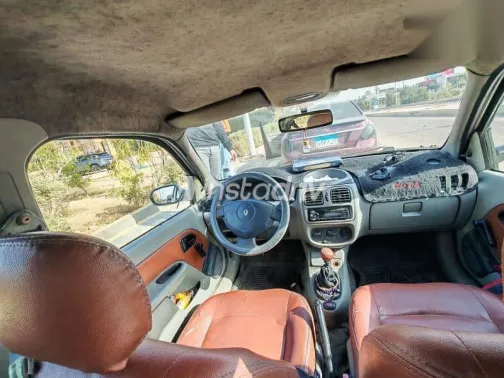 رينو كليو 2003 فضي مستعملة للبيع - 2