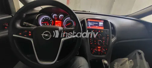 اوبل أسترا 2016 أبيض مستعملة للبيع - 8